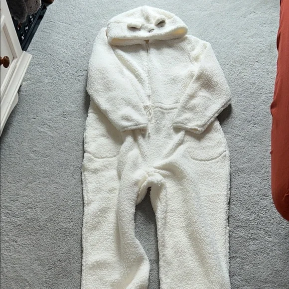 NWT Aerie Bear Sherpa Onesie XXL White - Picture 1 of 3